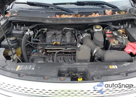 2015 Ford Explorer Xlt z USA, uszkodzony, nr VIN 1FM5K8D87FGA70945